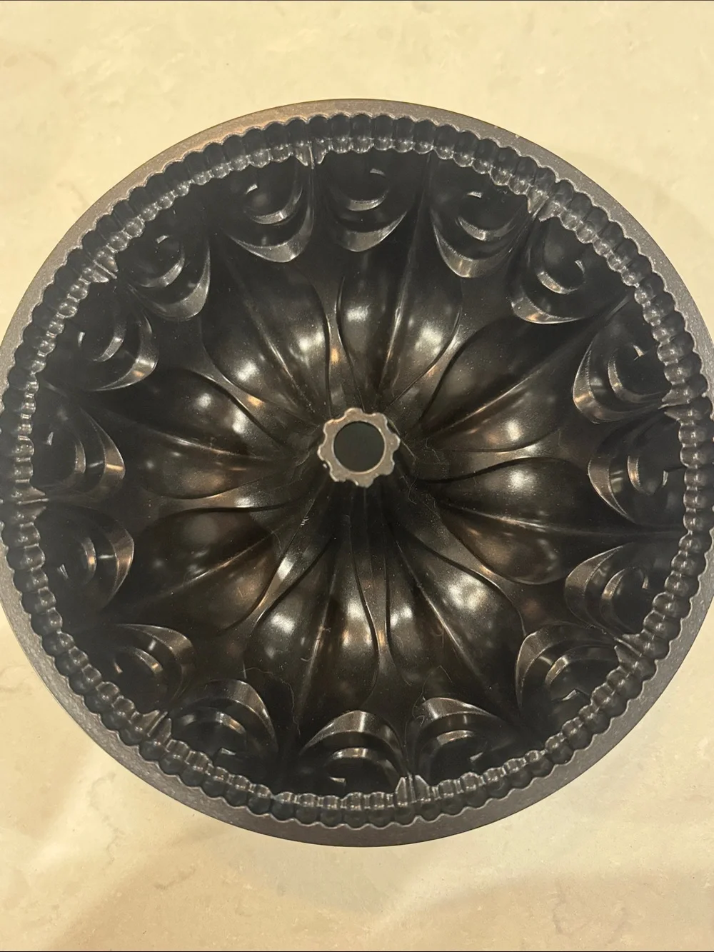 Nordic Ware Fleur De Lis Metallic Black 10 Cup Bundt Cake Pan